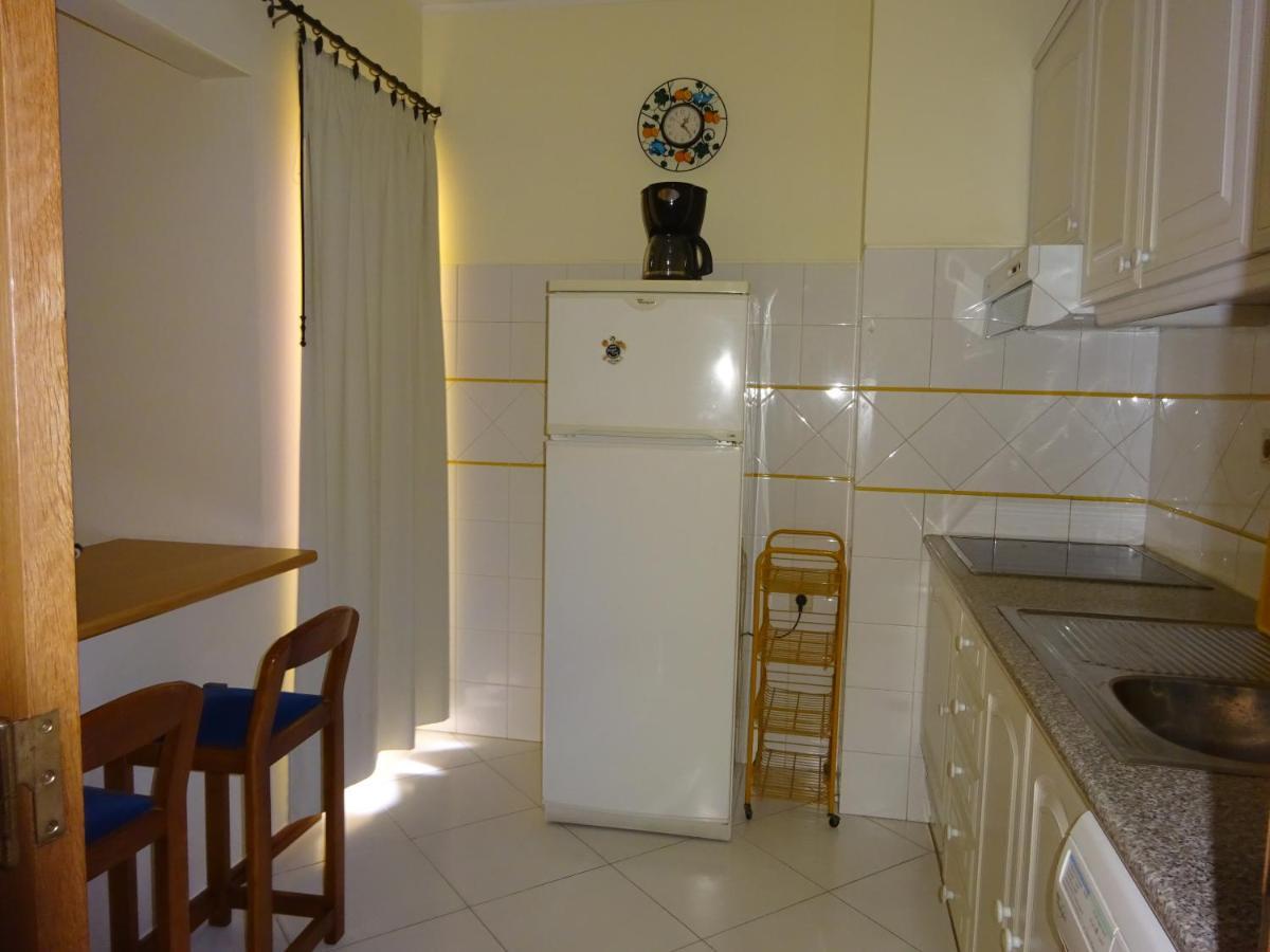 Apartamento T1 Com Piscina E Vista Mar - Praia Da Rocha Portimão Extérieur photo